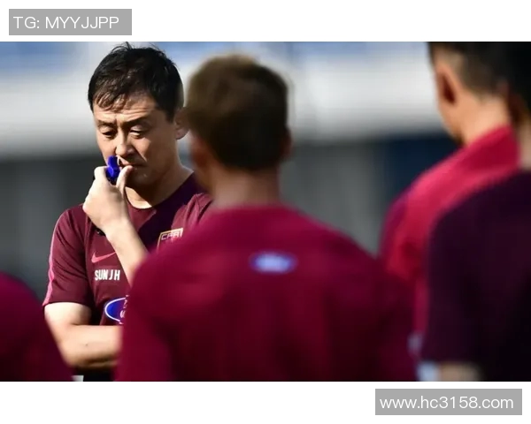 深圳足球队耐力争议引发热议球迷与专家各执己见探讨球队表现 深圳足球队耐力争议引发热议球迷与专家各执己见探讨球队表现